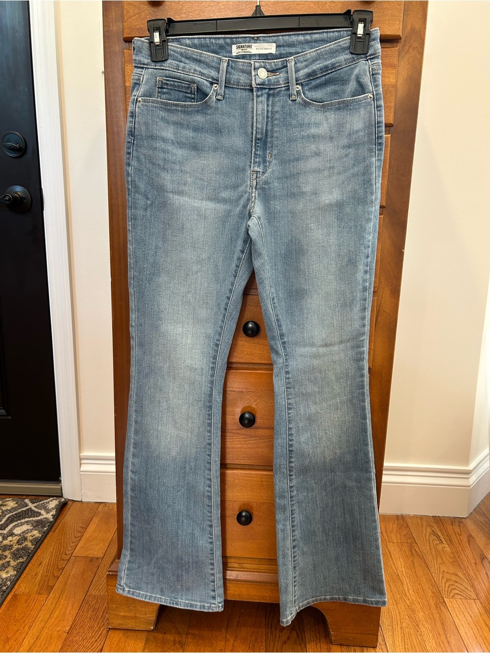 Levi Strauss NWOT Signature Gold Boot Cut Jeans 4/27
